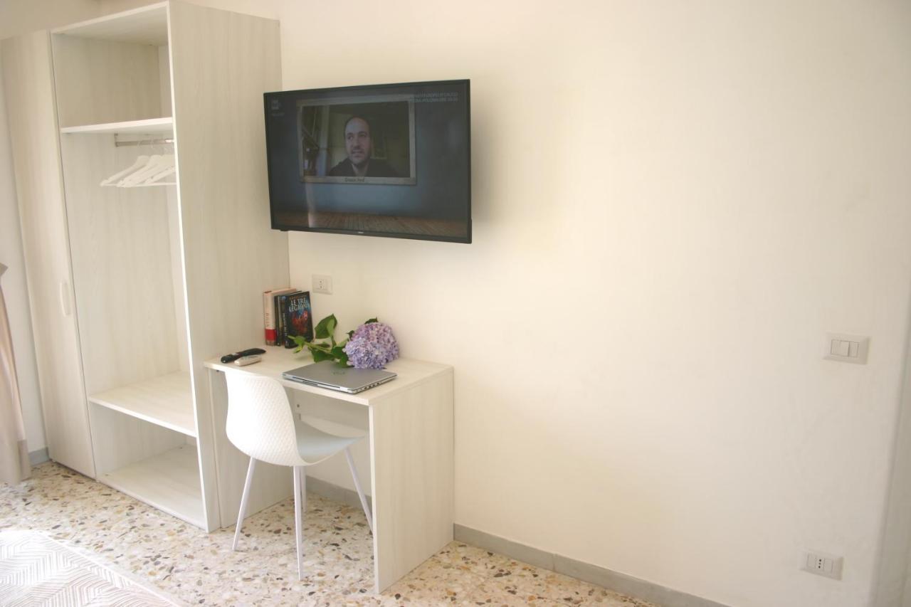 Maison Mago' Codice Unico Cusr 08006301214 *